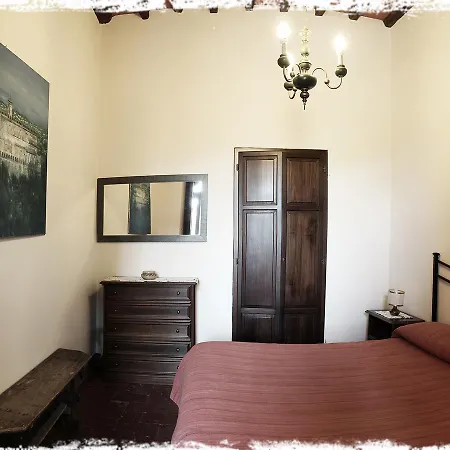 Castello Di Badia La Loggia * פוג'יבונסי